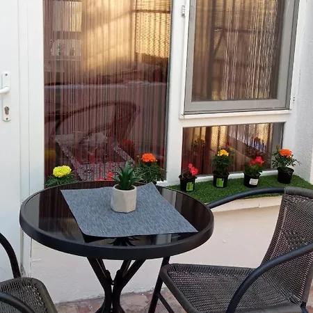 с две спални. Appartement