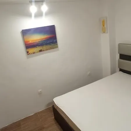 с две спални. Varna